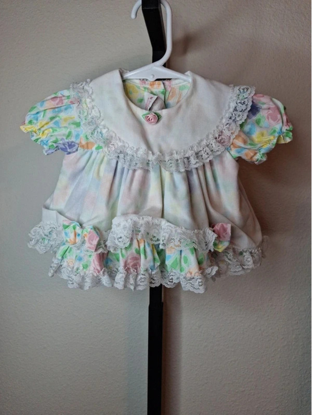 Vtg Allison Ann Multicolor Baby Frilly Dress size 0-3M
